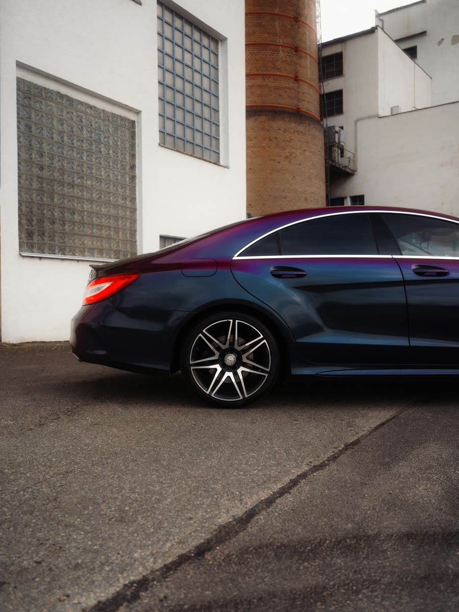 Car tinting Fremantle film finish: rear glass with an even tinted finish